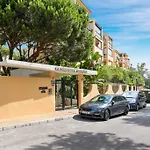 Charming 3Br Apartment 3 Min. Away From The Beach