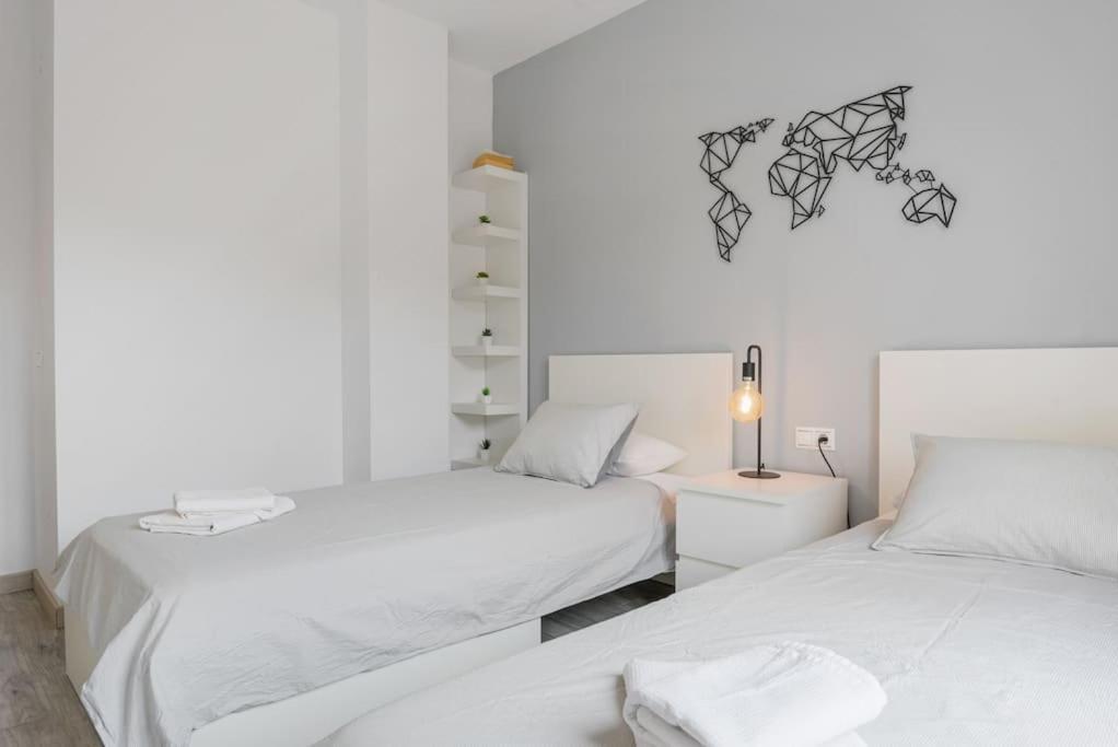 Apartamento Charming 3br 3 Min. Away From The *