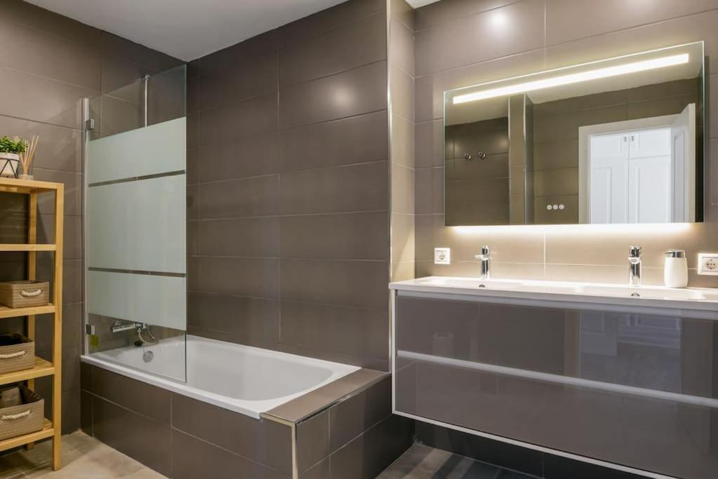 Charming 3br 3 Min. Away From The Apartamento